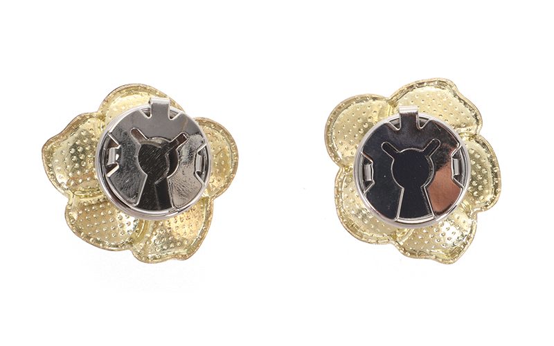 Camellia Knopen Clips Juliet