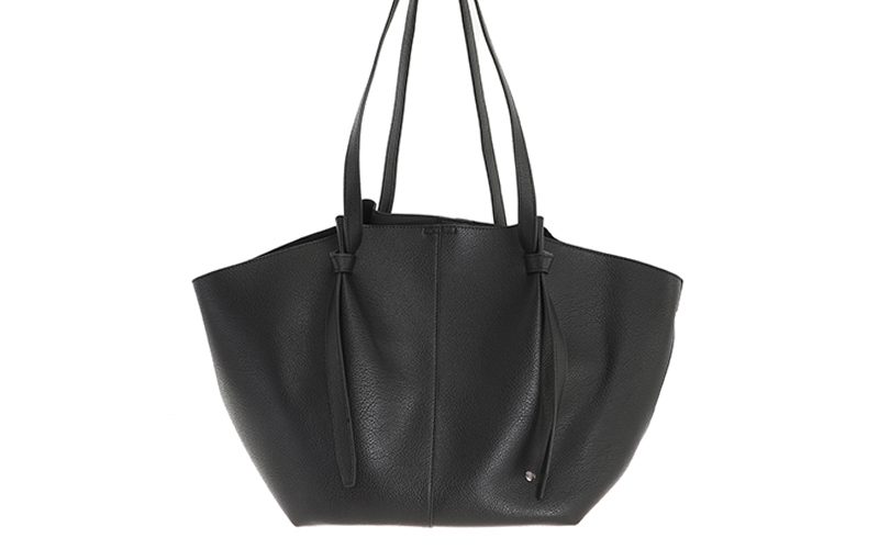 Black Shopper Todi