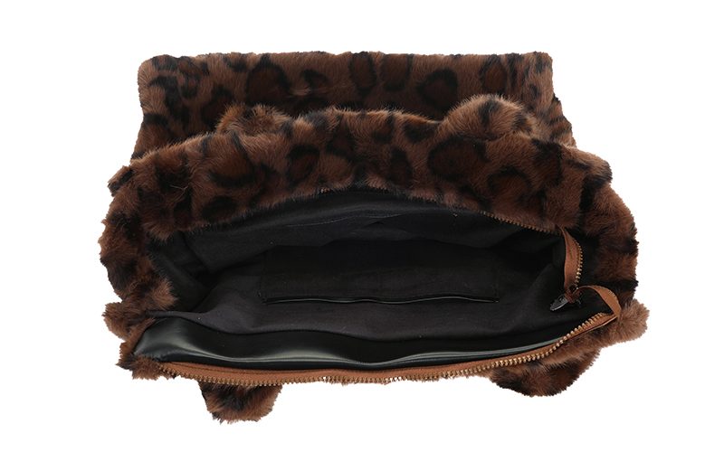 Love Monterosa Shopper