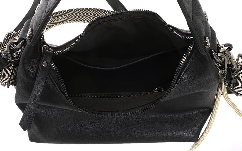 Black Quinn Schoudertasje